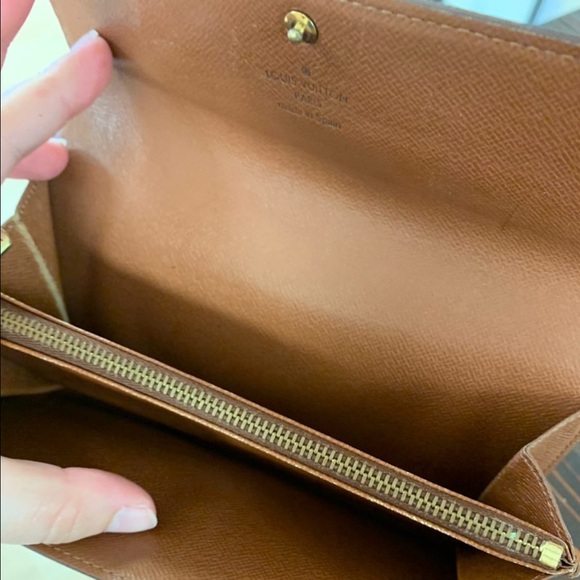 Sarah Louis Vuitton wallet - Picture 2 of 5
